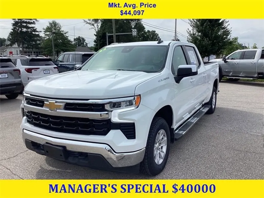 2024 Chevrolet Silverado 1500 LT photo 1