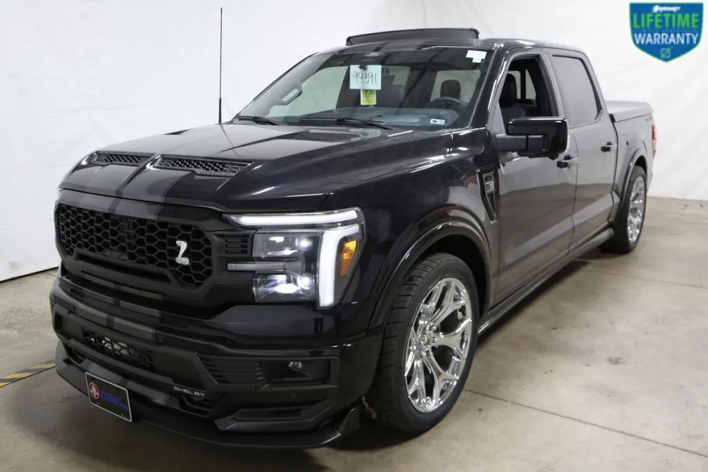 2025 Ford F-150 Lariat photo 1