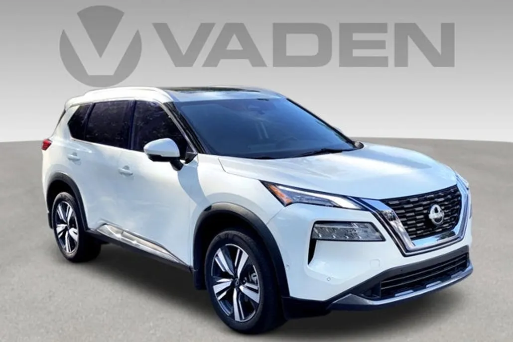 2023 Nissan Rogue SL photo 1