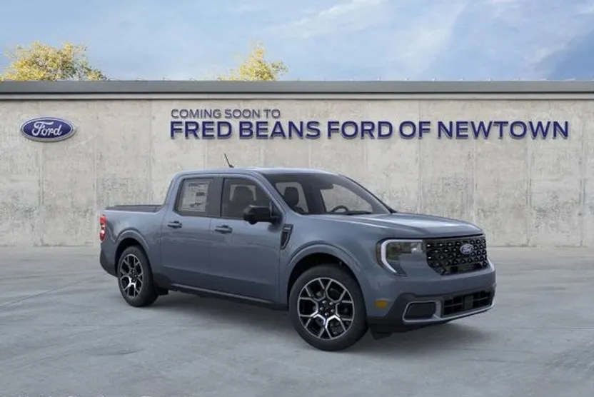 2025 Ford Maverick Lariat photo 1