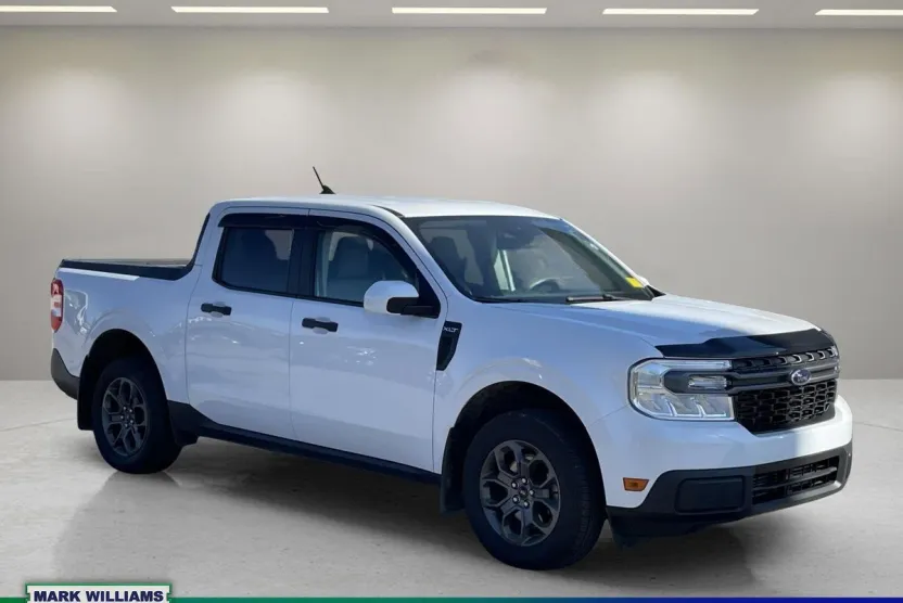 2022 Ford Maverick XLT photo 1
