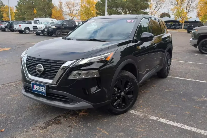 2021 Nissan Rogue SV photo 1