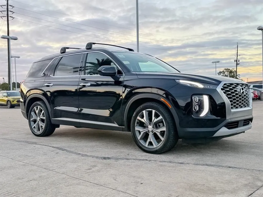 2020 Hyundai Palisade SEL photo 1