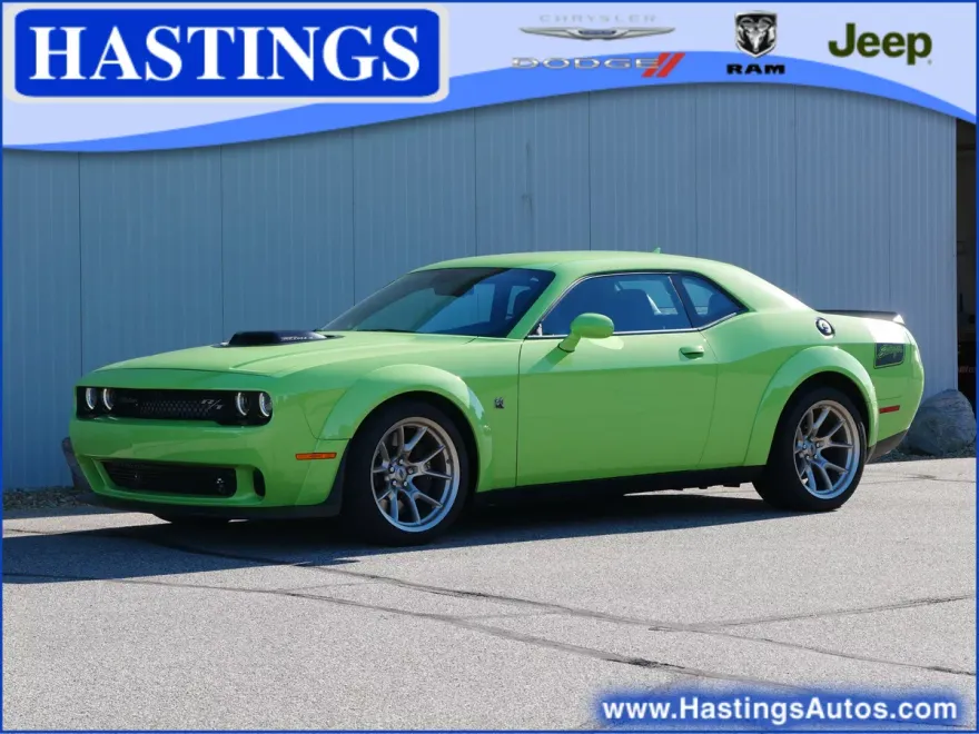 2023 Dodge Challenger R/T Scat Pack Widebody photo 1