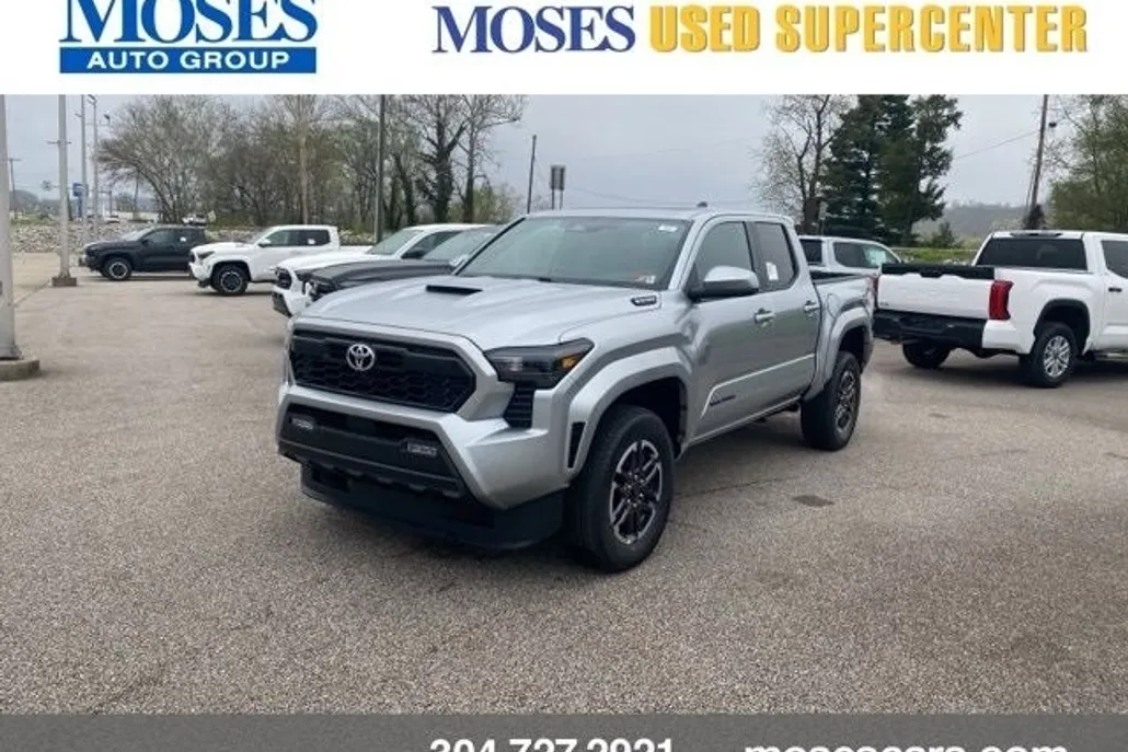 2025 Toyota Tacoma TRD Sport photo 1