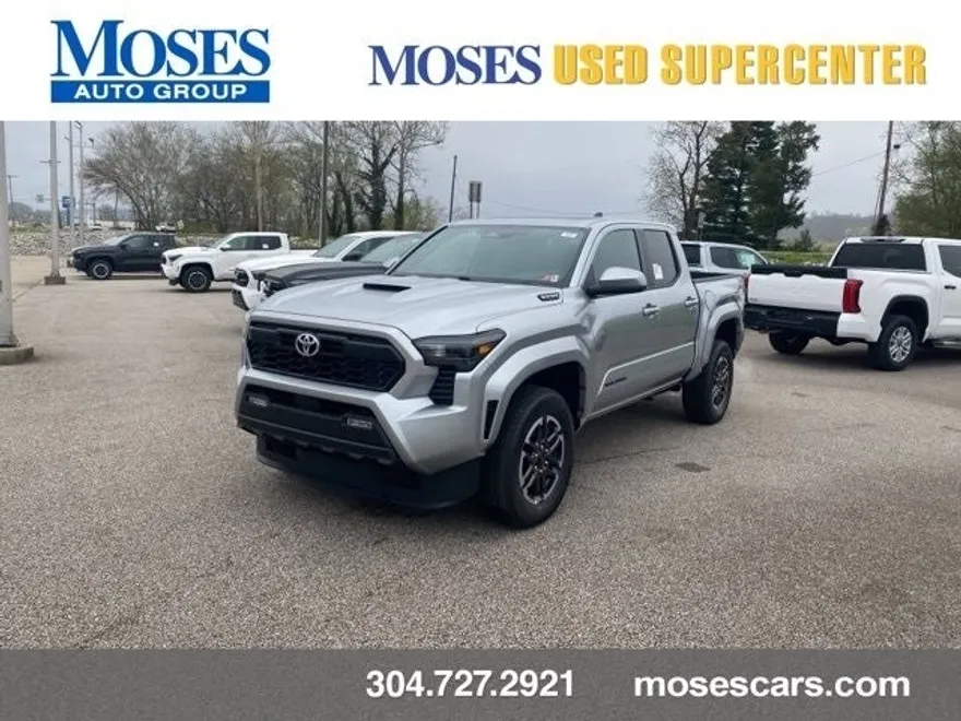 2025 Toyota Tacoma TRD Sport photo 1