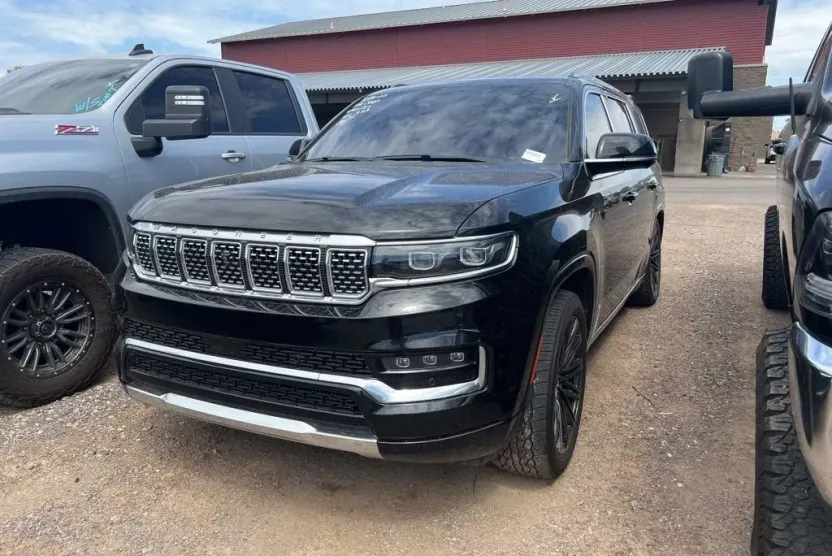 2022 Jeep Grand Wagoneer I photo 1