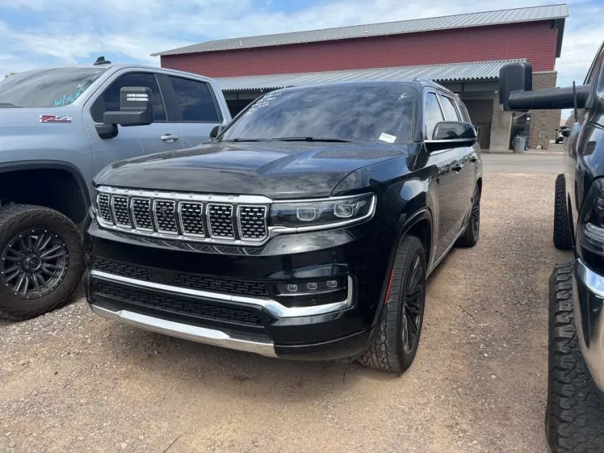 2022 Jeep Grand Wagoneer I photo 1