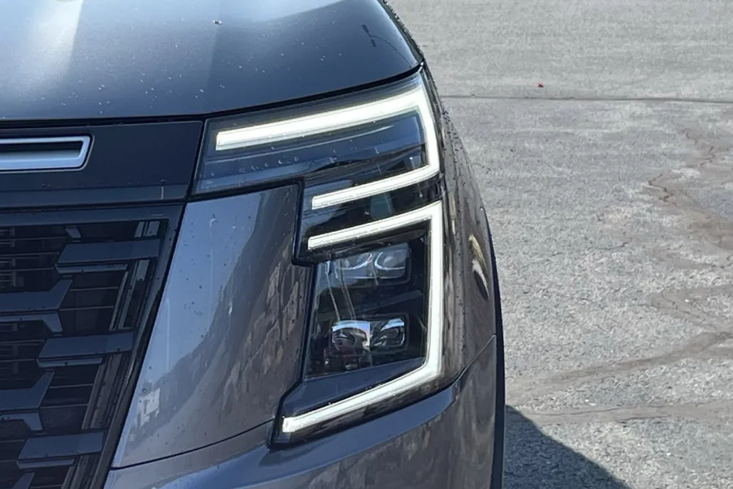 2025 Nissan Armada photo 1