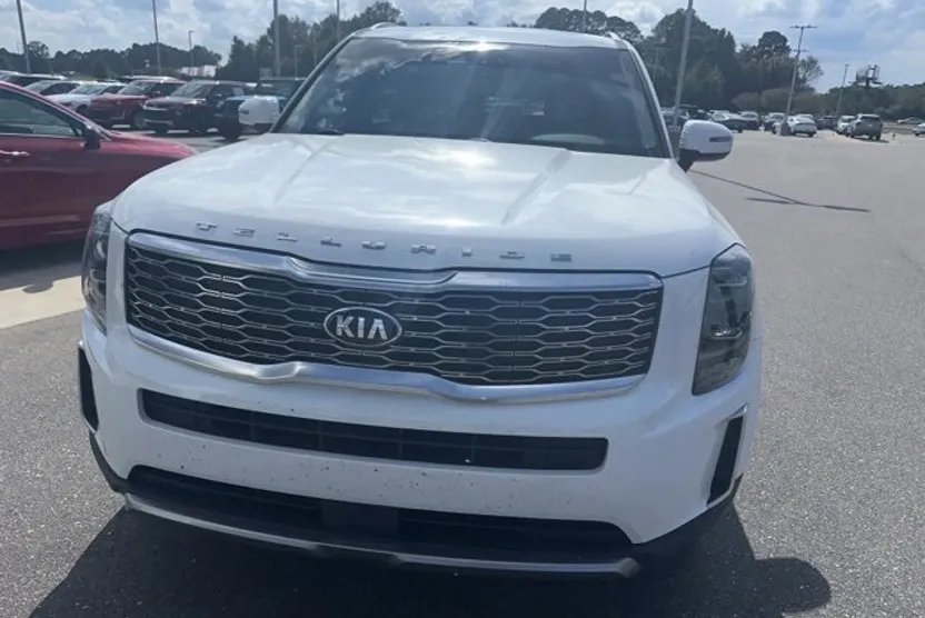 2020 Kia Telluride S photo 1
