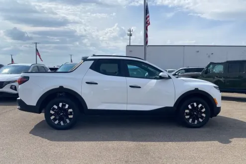 2025 Hyundai Santa Cruz SEL photo 3