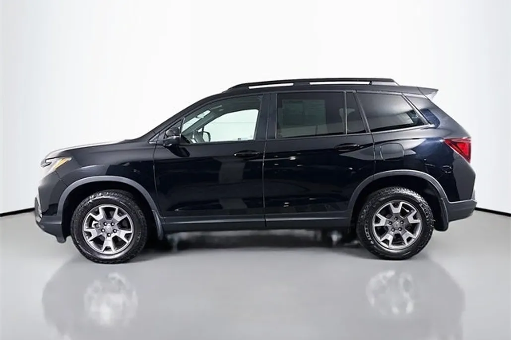 2023 Honda Passport TrailSport photo 1
