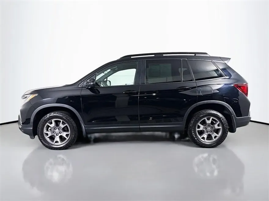 2023 Honda Passport TrailSport photo 1