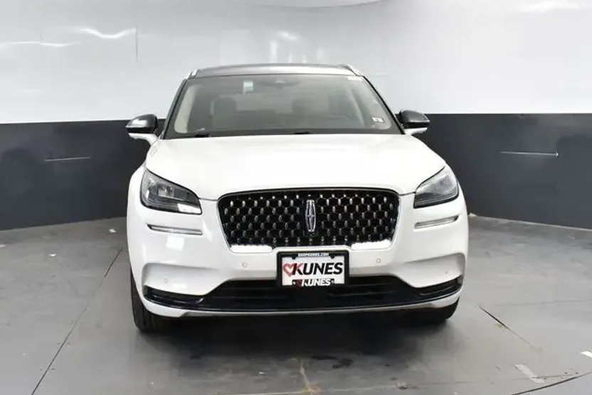 2022 Lincoln Corsair Grand Touring photo 1