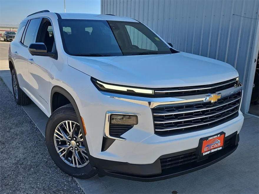 2026 Chevrolet Traverse 1LT photo 1