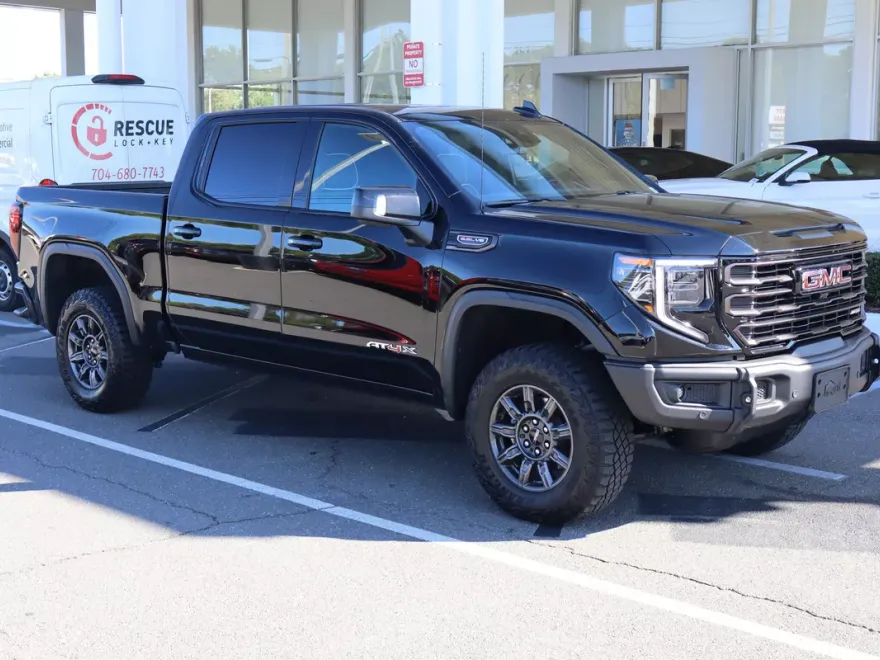 2025 Gmc Sierra 1500 AT4X photo 1
