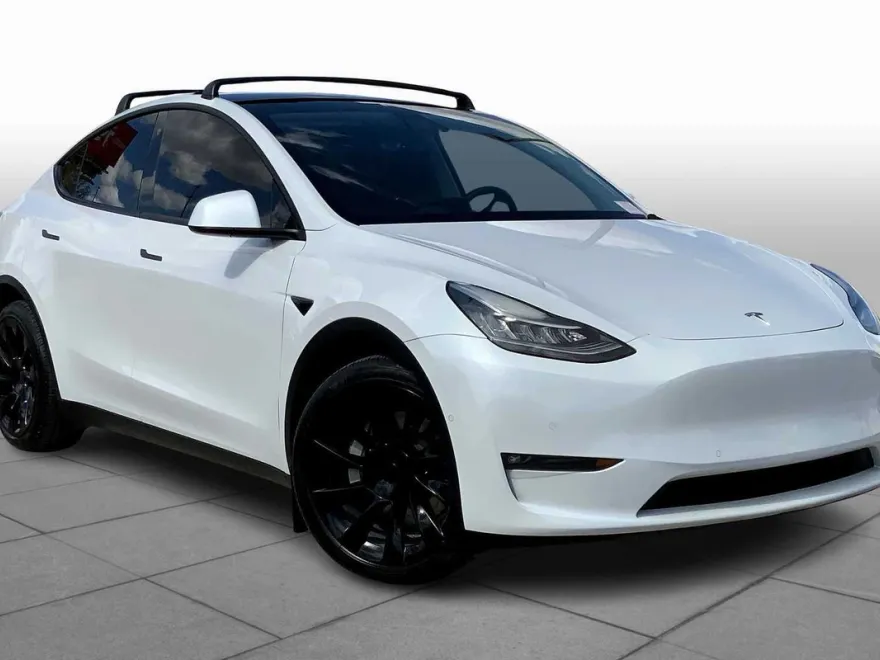 2021 Tesla Model Y Long Range photo 1