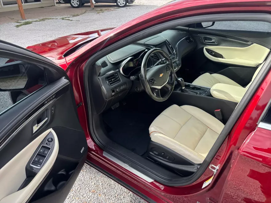 2017 Chevrolet Impala Premier photo 1
