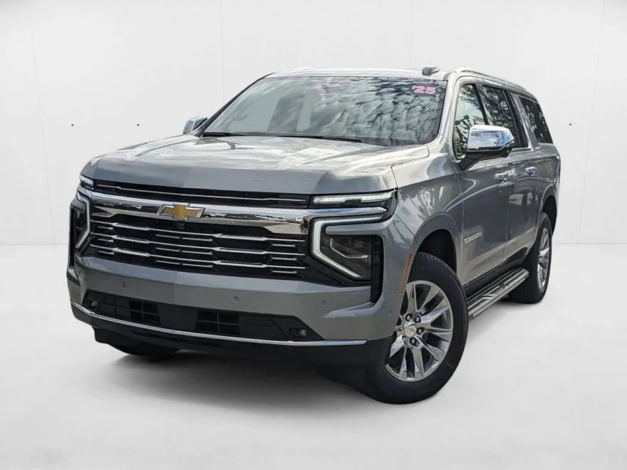 2025 Chevrolet Suburban Premier photo 1
