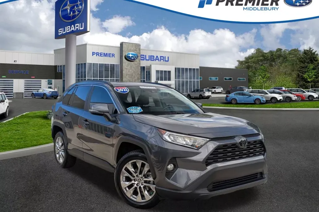 2021 Toyota RAV4 XLE Premium photo 1
