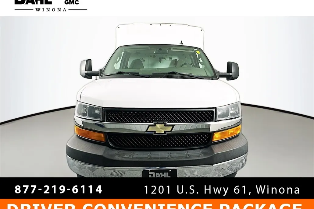 2019 Chevrolet Express Cutaway Work Van photo 1