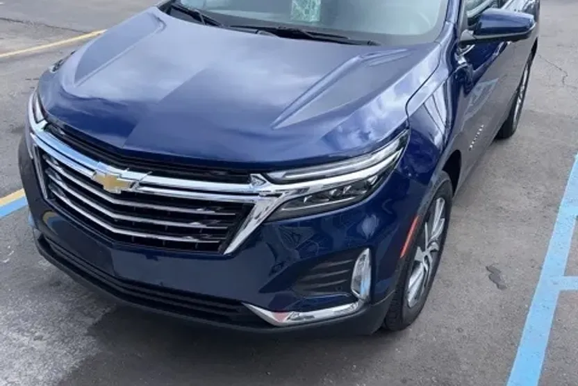 2023 Chevrolet Equinox Premier photo 1