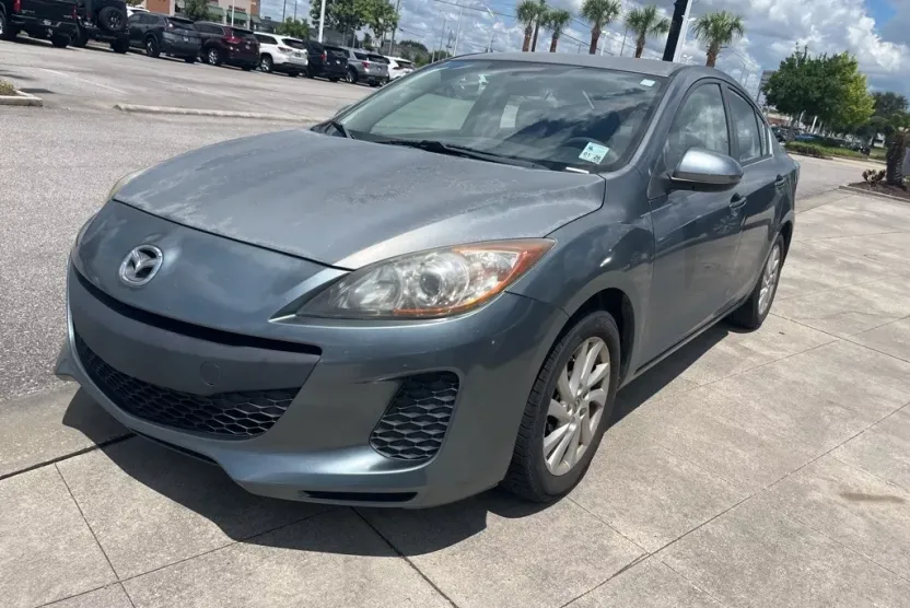 2012 Mazda Mazda3 Touring photo 1