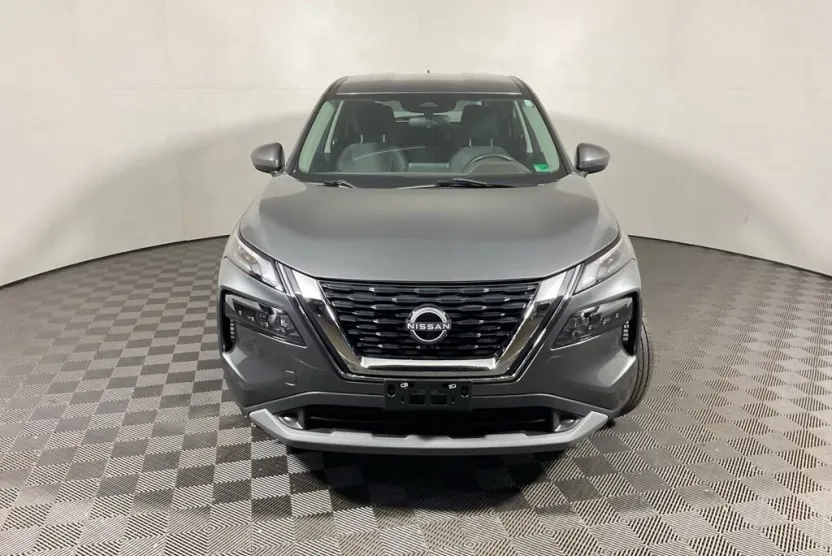 2023 Nissan Rogue AWD SV photo 1