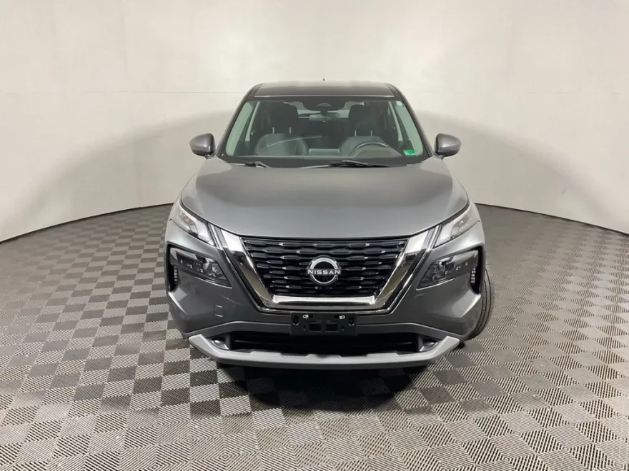 2023 Nissan Rogue AWD SV photo 1