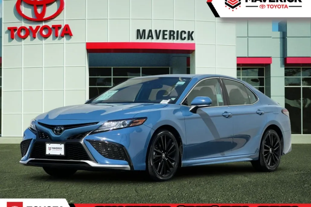 2023 Toyota Camry XSE photo 1
