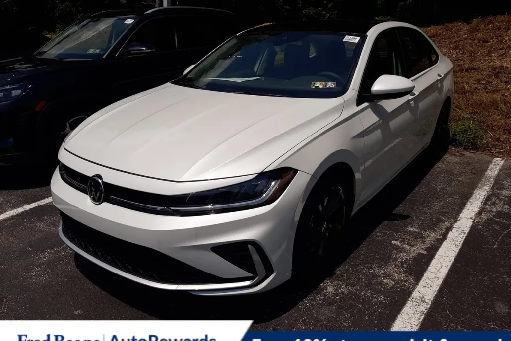 2025 Volkswagen Jetta 1.5T SE photo 1