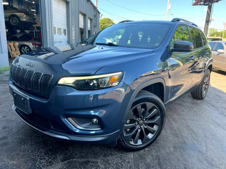 2021 Jeep Cherokee 80th Anniversary Edition photo 1