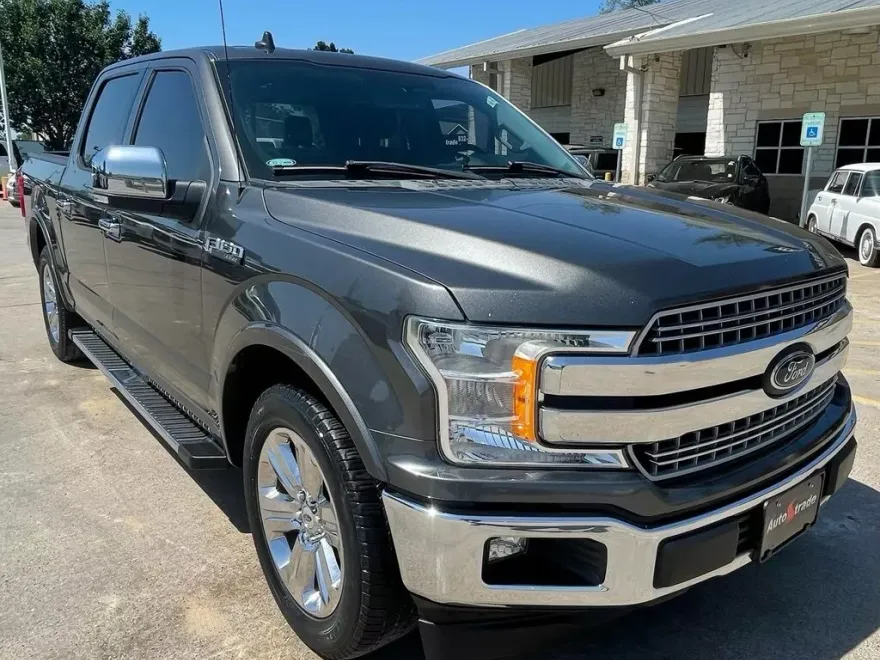 2018 Ford F-150 Lariat photo 1