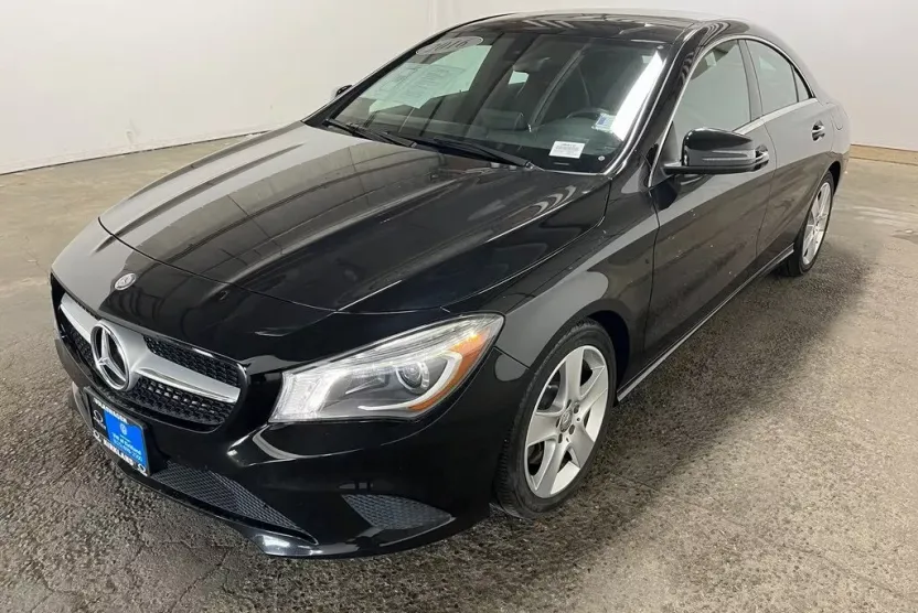 2016 Mercedes Benz CLA 250 4MATIC photo 1