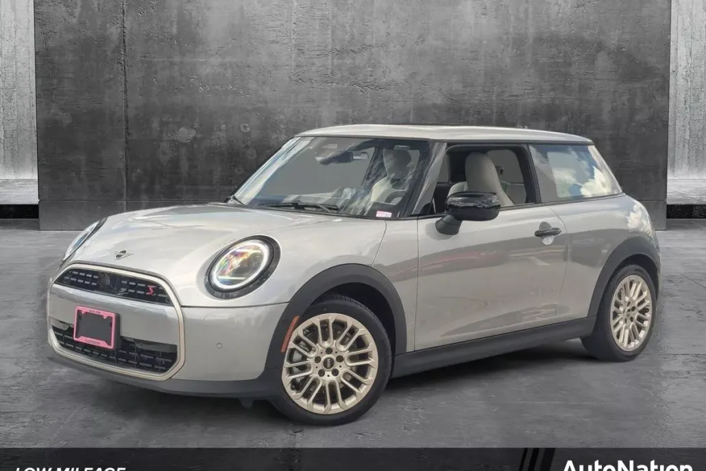 2025 Mini Cooper 2 Door Hardtop S photo 1