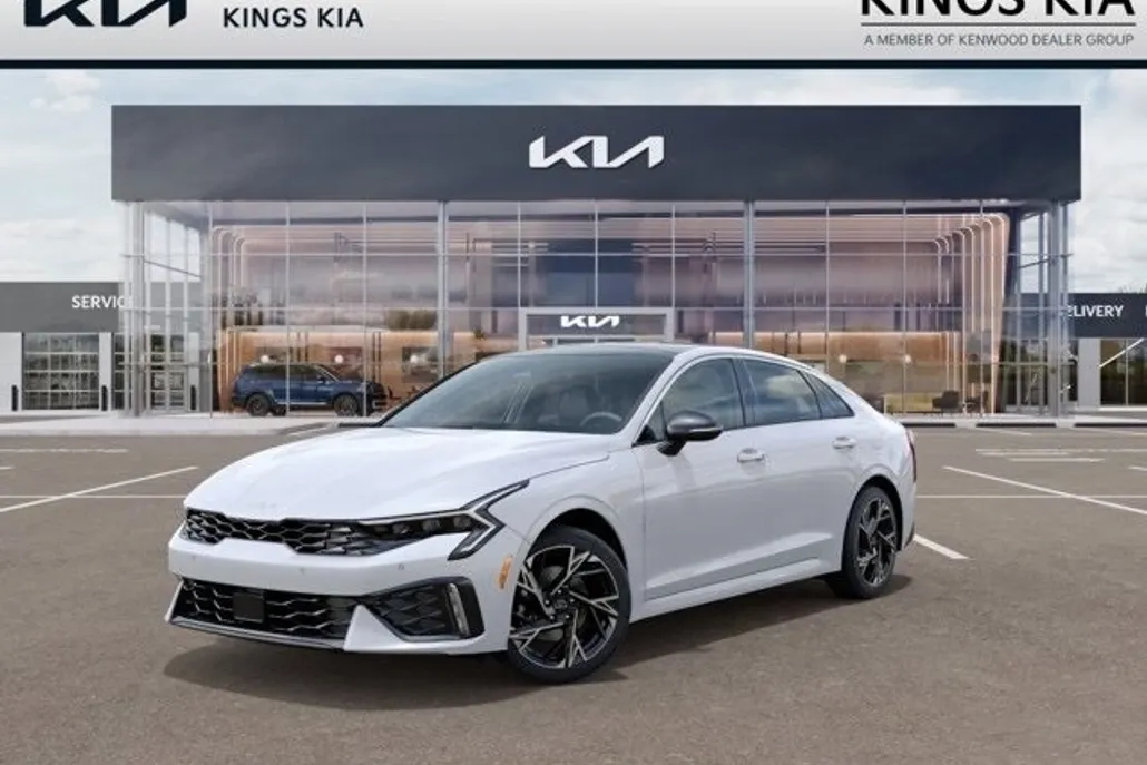 2025 Kia K5 GT-Line photo 1