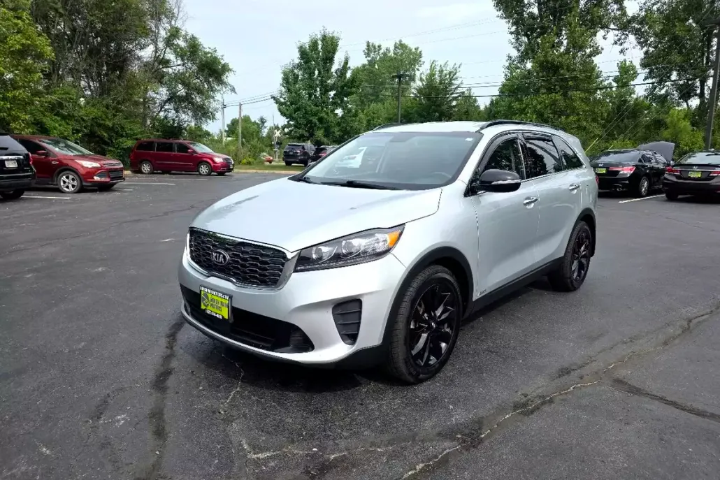 2020 Kia Sorento S V6 photo 1
