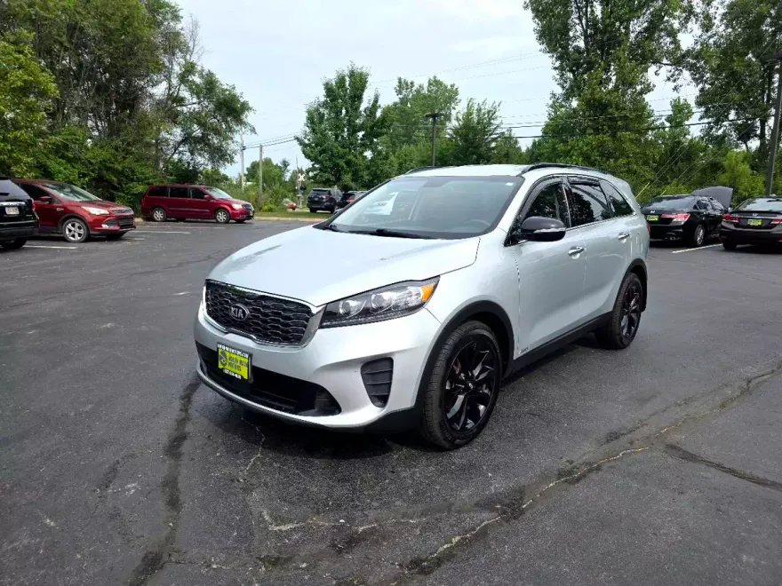 2020 Kia Sorento S V6 photo 1