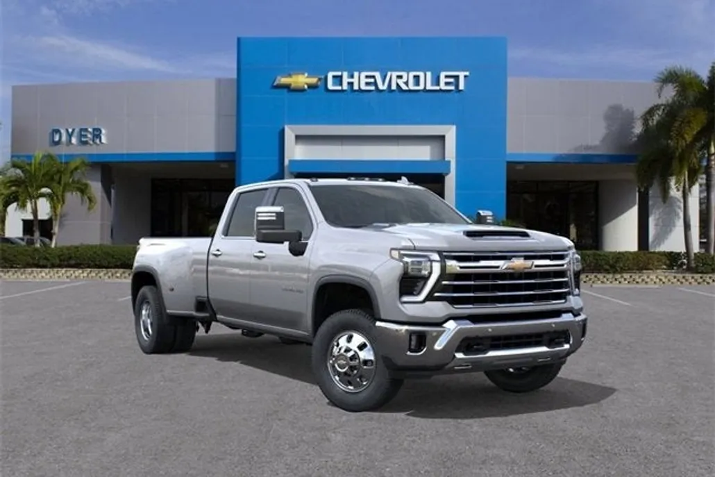 2026 Chevrolet Silverado 3500HD LTZ photo 1