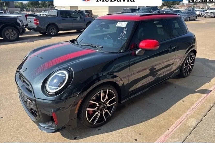 2025 Mini Cooper 2 Door Hardtop photo 1