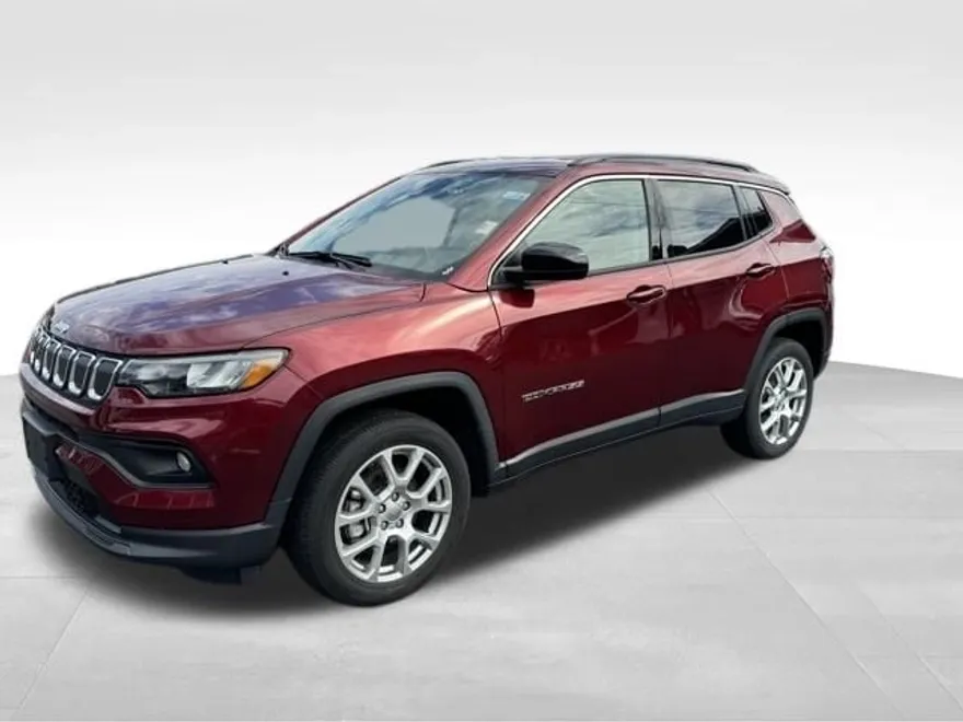2022 Jeep Compass Latitude Lux photo 1