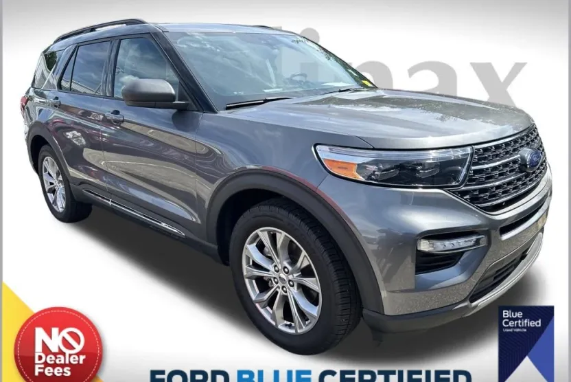 2021 Ford Explorer XLT photo 1