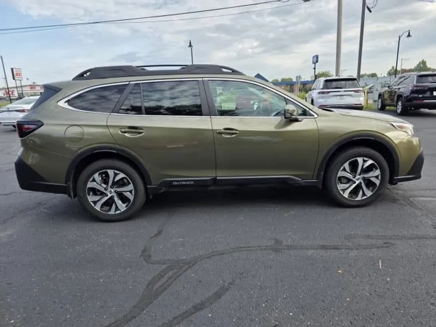 2020 Subaru Outback Limited photo 1