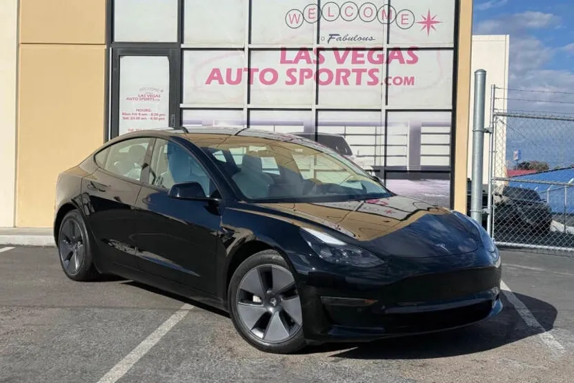 2022 Tesla Model 3 Long Range photo 1