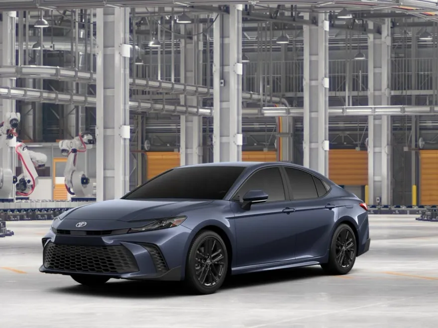 2026 Toyota Camry SE photo 1