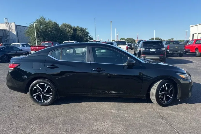 2024 Nissan Sentra SV photo 1