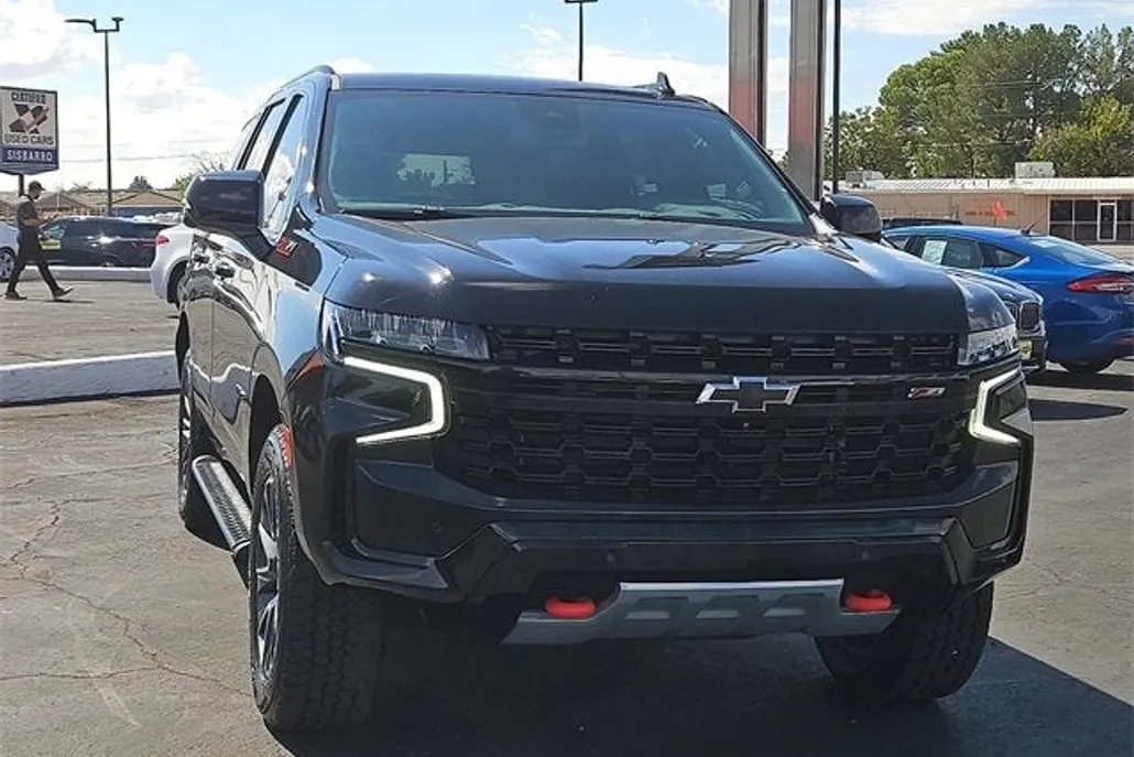 2023 Chevrolet Tahoe Z71 photo 1