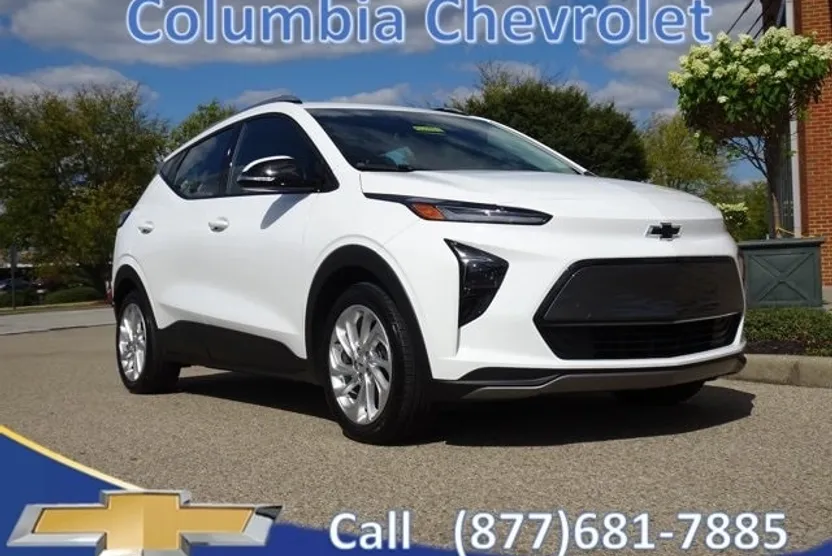 2023 Chevrolet Bolt EUV photo 1