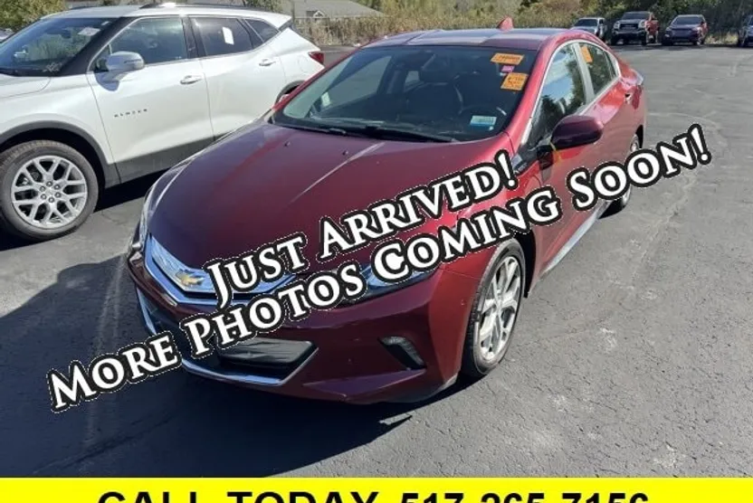 2017 Chevrolet Volt Premier photo 1