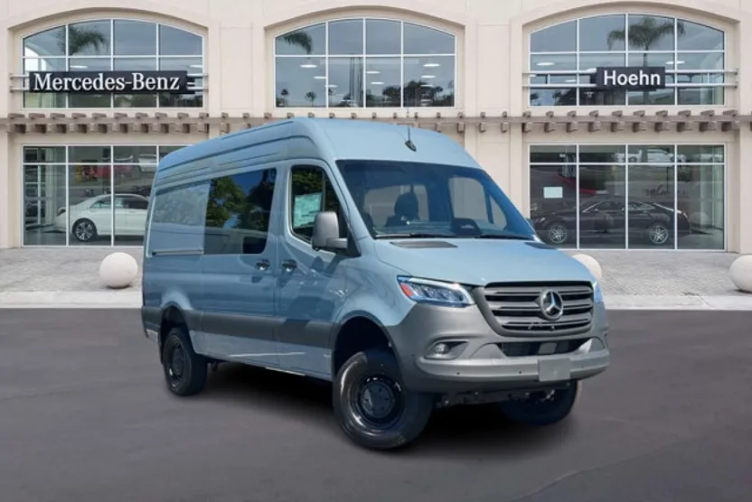 2025 Mercedes Benz Sprinter 2500 photo 1